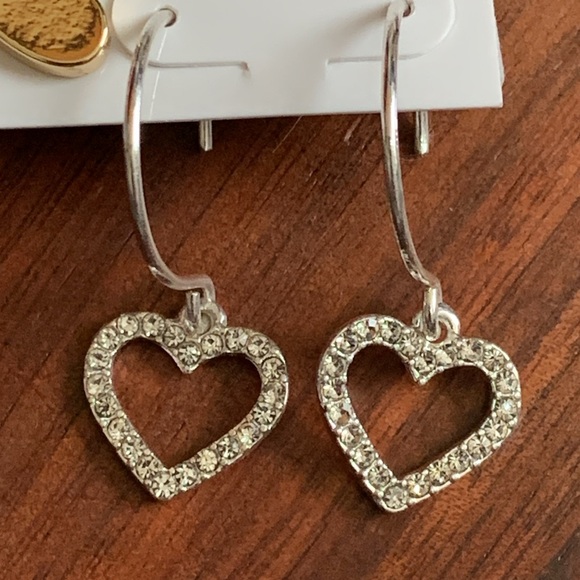 NWT Nine West two tone set of 3 pairs of earrings - Picture 4 of 5